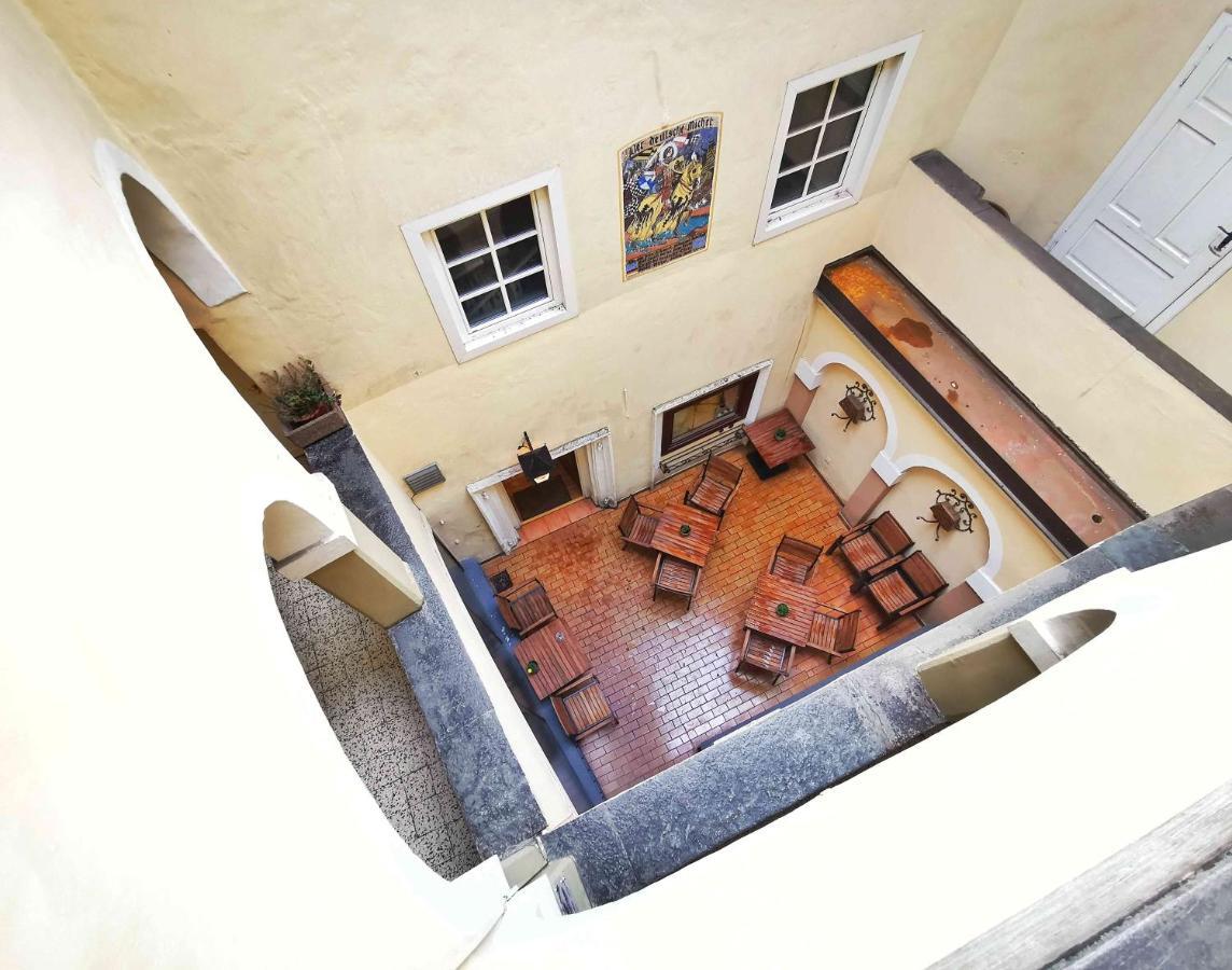 Ferienwohnung Himmelberg 80m2 in der Altstadt und toll für Familien Klagenfurt am Woerthersee Exterior foto